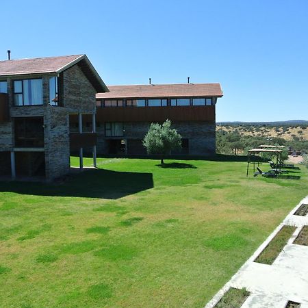 מלון Torrejón el Rubio Hospederia Parque De Monfraguee מראה חיצוני תמונה