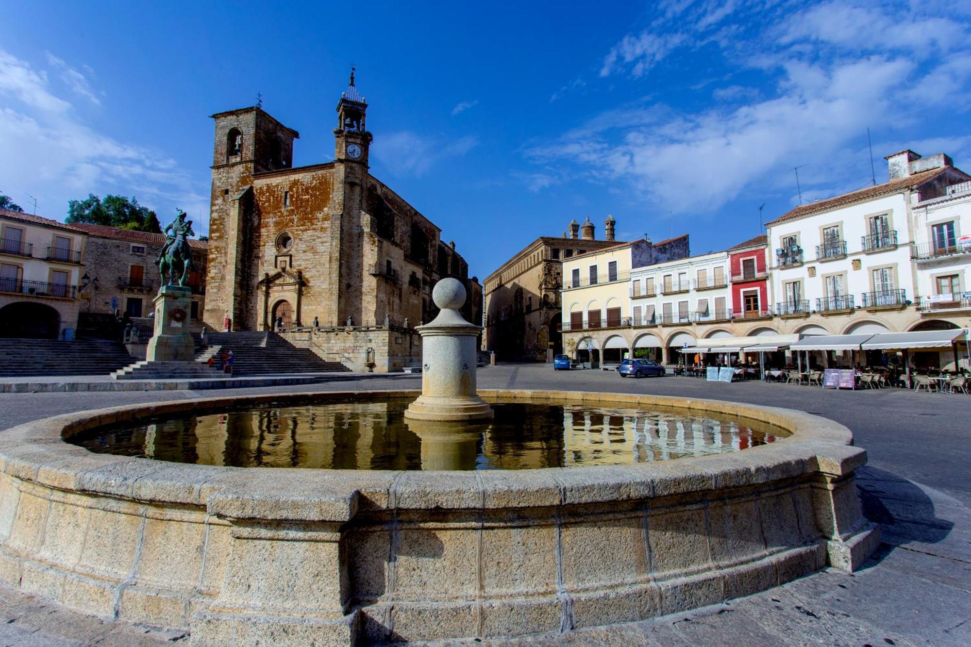 מלון Torrejón el Rubio Hospederia Parque De Monfraguee מראה חיצוני תמונה